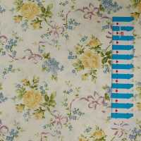 Sweet Love by Maywood Studio Patchworkstoff Blumen mit Schleifen natur, gelb, grün, blau, flieder