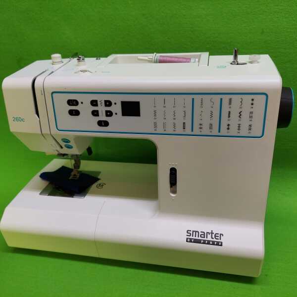 smarter by PFAFF 260c Vorführmaschine
